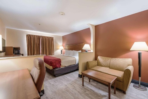 Econo Lodge Inn And Suites Little Rock image 14
